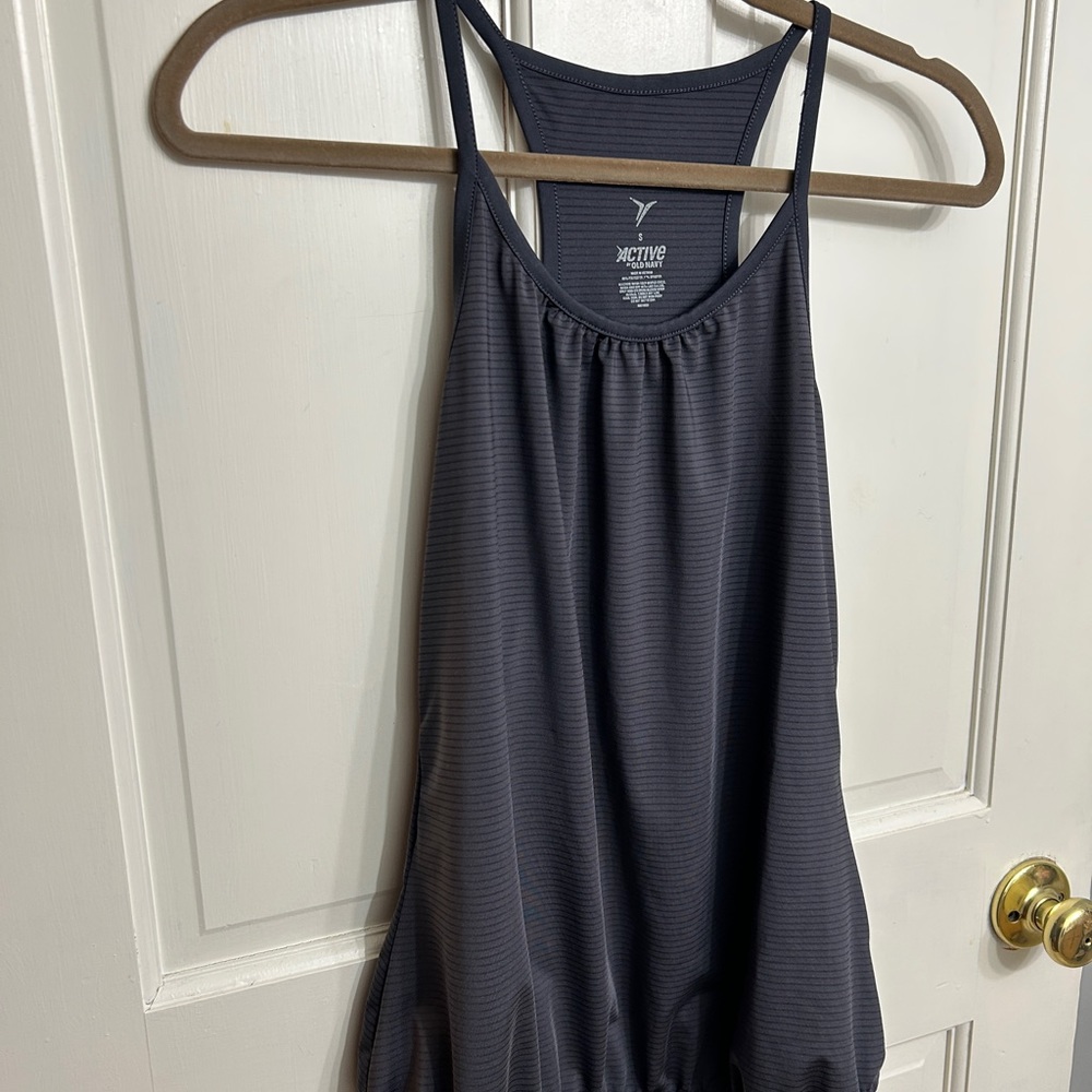 Old navy dark gray workout tank top